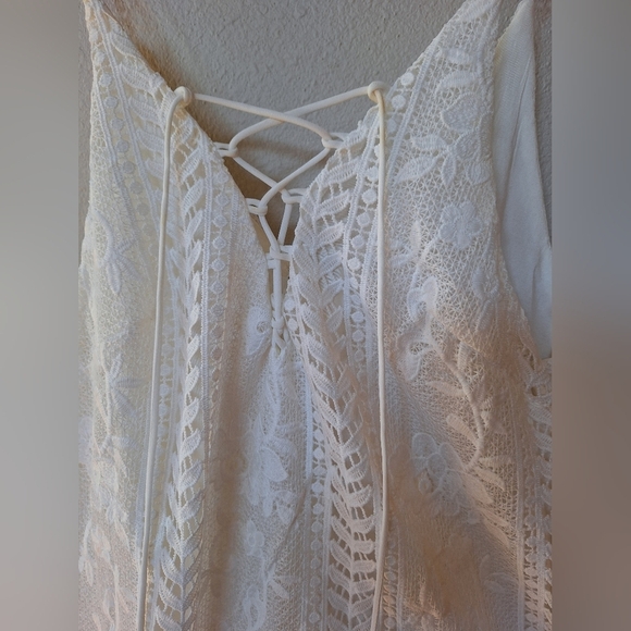 ASTR the label Womens Ivory Crocheted Mini Dress. Size XS - Picture 3 of 9